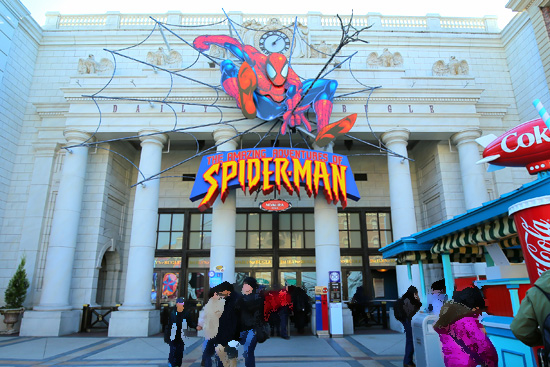スパイダーマン
