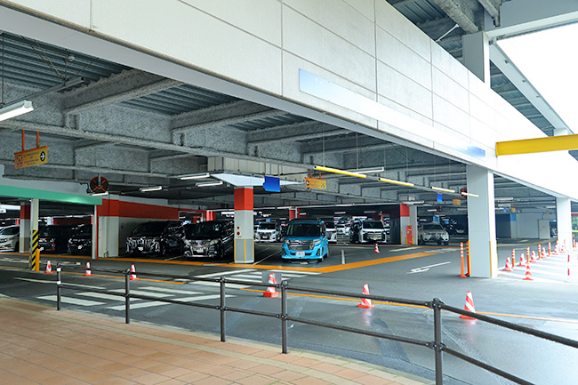 三井のリパーク安治川口駅南