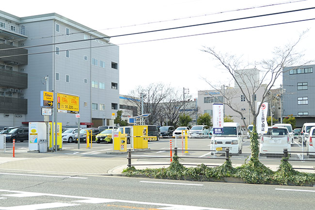 三井のリパーク安治川口駅南