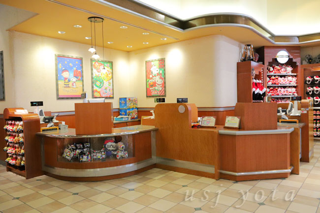 ユニバーサル・スタジオ・ストア受付カウンター