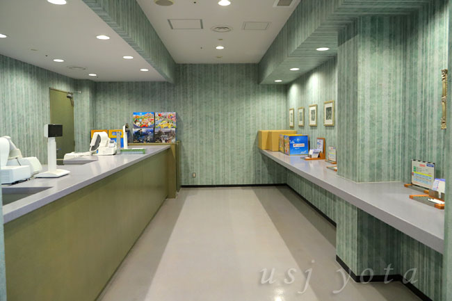 デリバリー受付カウンター