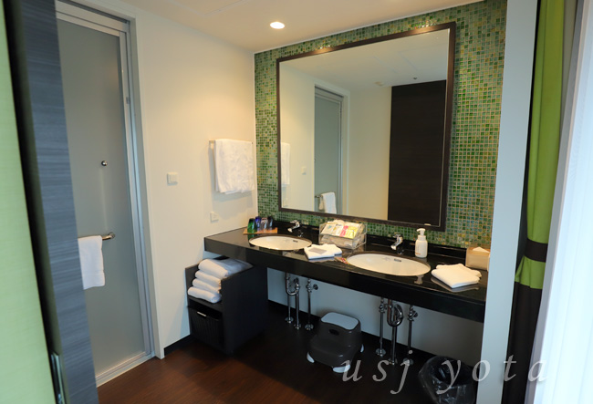 ザ パーク フロント ホテル アット ユニバーサル・スタジオ・ジャパンの洗面所とお風呂