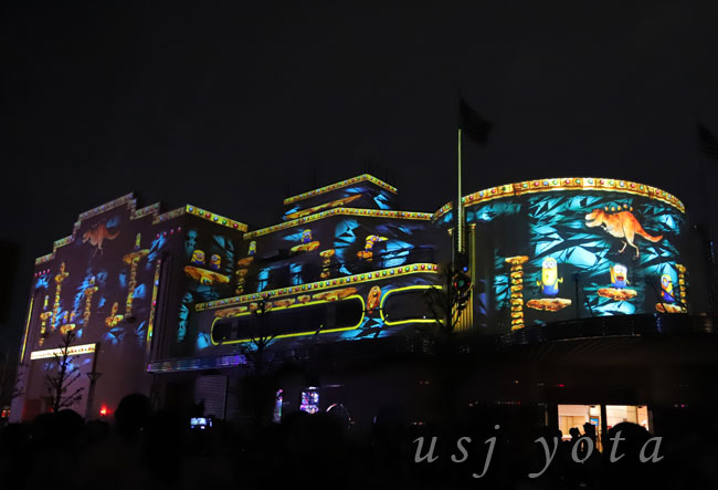ユニバーサルスペクタクルナイトパレードのプロジェクションマッピング
