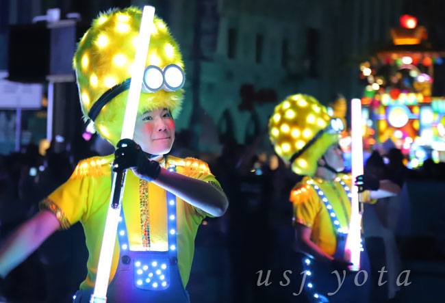 ミニオンフロートのエンターテイナー