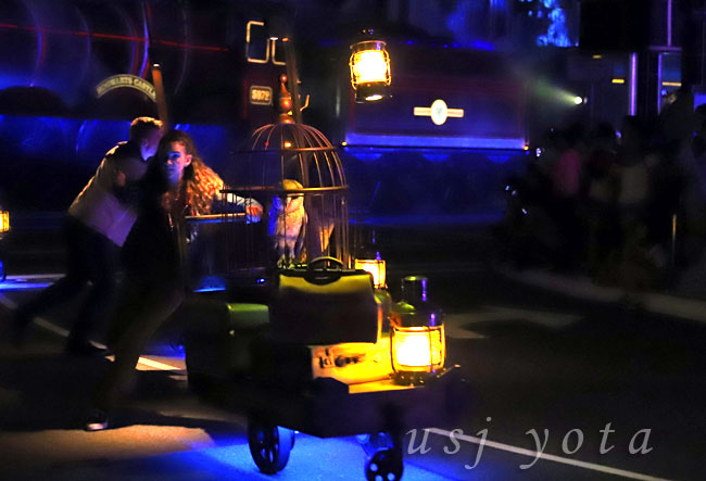 ハリーポッターフロートのエンターテイナー