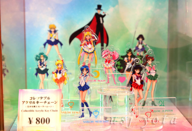 アクリルキーチェーン