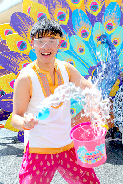 ウォーターサプライズパレード