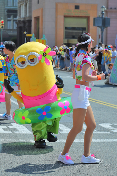 ウォーター・サプライズ・ パレードに出てくるミニオン