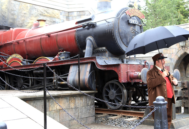 ホグワーツ特急と車掌