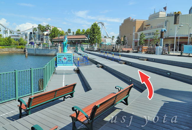 ミニオンパーク誘導通路