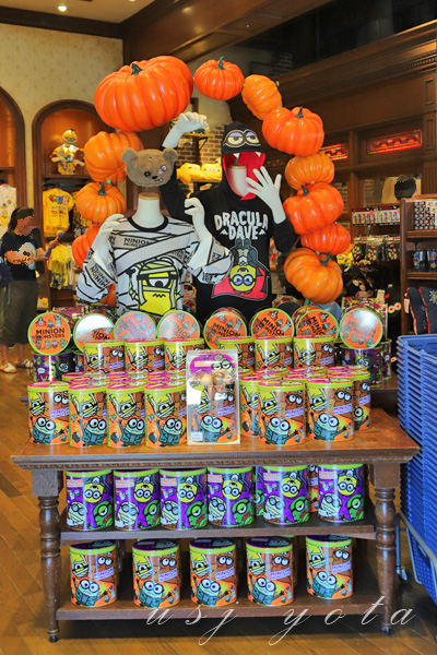 ミニオンのハロウィンバージョンのお菓子のお土産