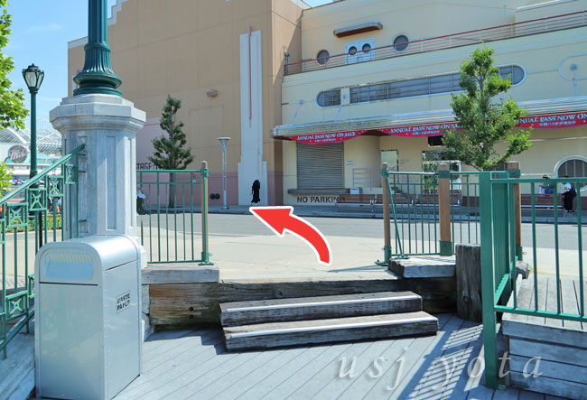 ミニオンパーク誘導通路