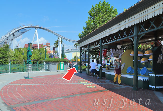 ミニオンパーク誘導通路