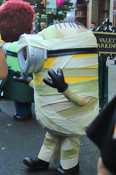 ハロウィン仮装のミニオン