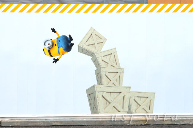 ステージ14の塀に描かれているミニオン達