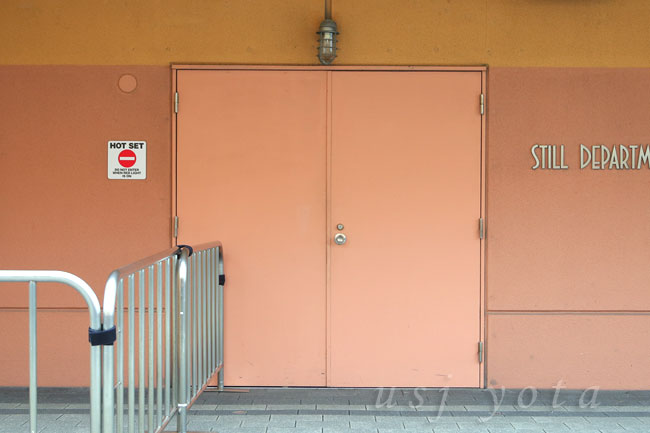 ステージ22の扉