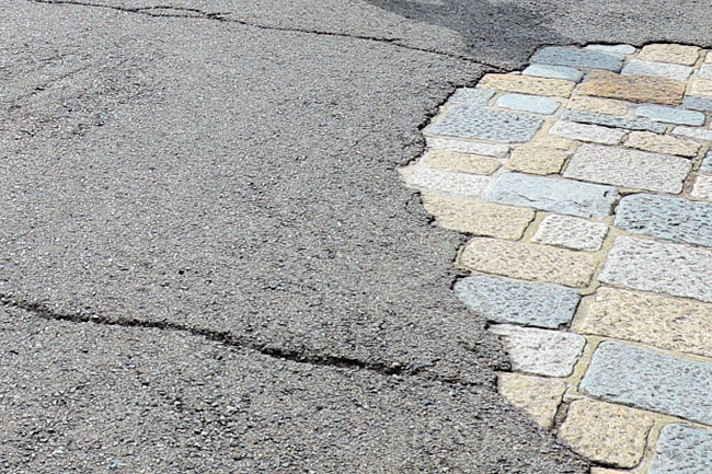 アスファルトにもエイジング加工