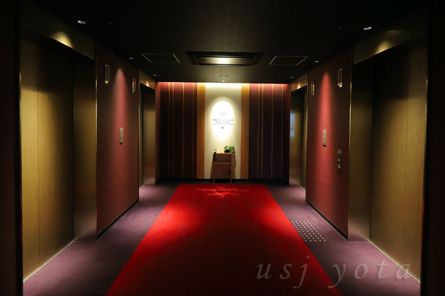 シンギュラリホテルエレベーター