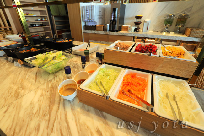 ザ シンギュラリ ホテルのレストラン