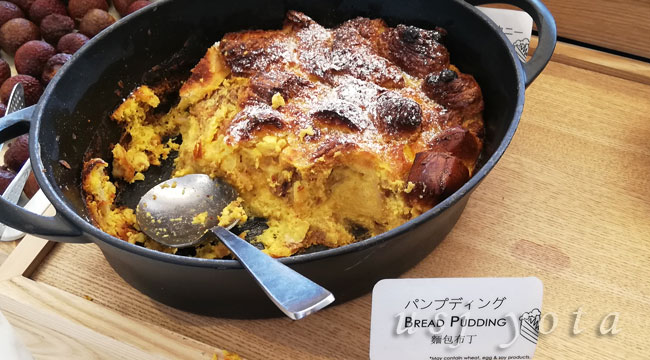 ザ シンギュラリ ホテルのレストランのバイキング