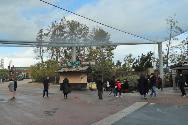 ウォーターワールドから見えるニンテンドーワールド