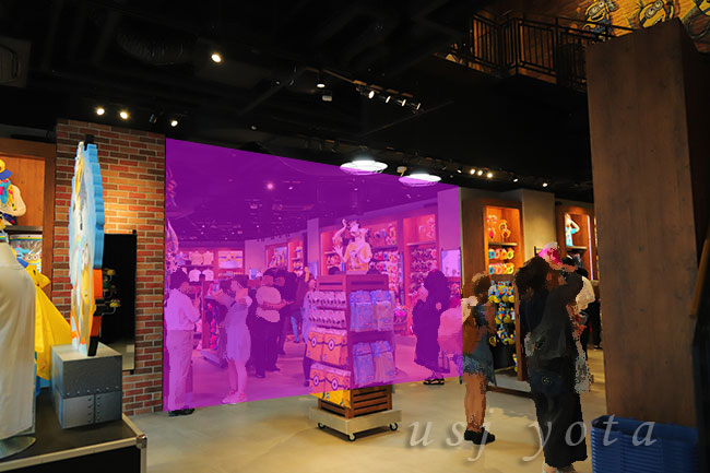 ユニバーサル・シティーウォーク大阪のユニバーサル・スタジオ・ストアの店内