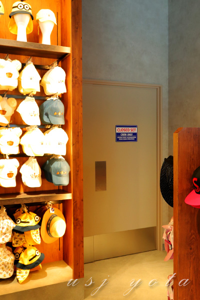 ユニバーサル・シティーウォーク大阪のユニバーサル・スタジオ・ストアの店内