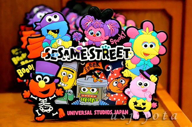セサミストリートのフォトスタンド 1900円