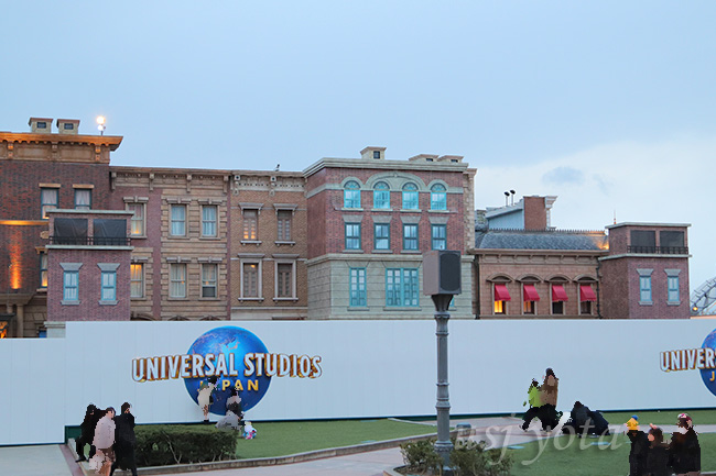 グラマシーパークの仮囲い