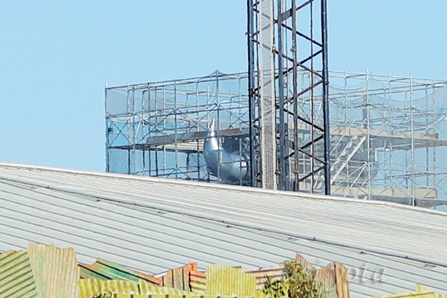 クッパ城の角が銀色に光る