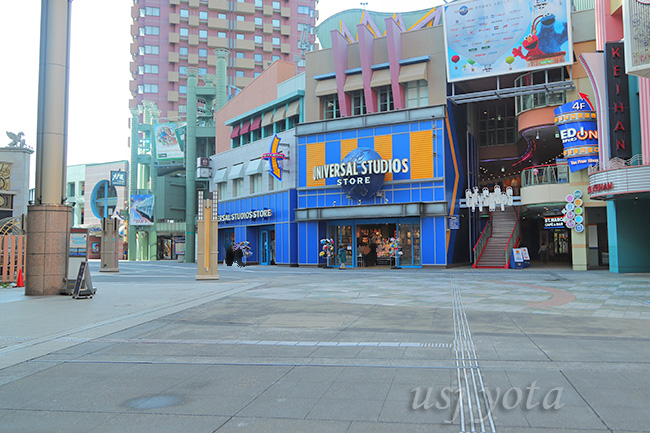 ユニバーサルシティウォークにあるUSJの直営店【ユニバーサルスタジオストア】