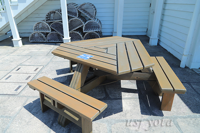 レストランテーブルのソーシャルディスタンス