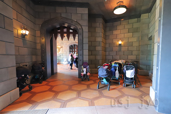 マリオカートのベビーカー置き場