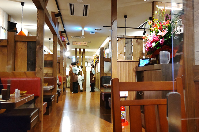 びっくりドンキー店内