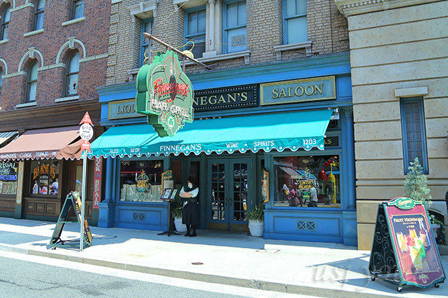 フィネガンズ バー&グリル