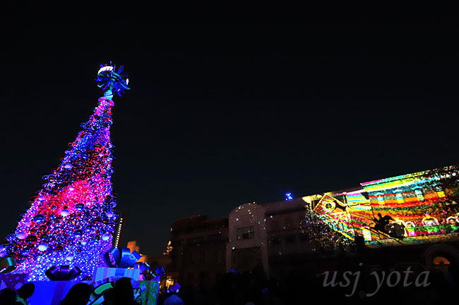 USJ 2021クリスマスツリーとプロジェクションマッピング