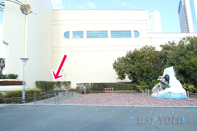 『モンスターハンターワールド：アイスボーン XR WALK』アトラクションの入り口