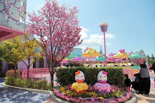 『カップケーキドリーム』の周りに植えられている桜