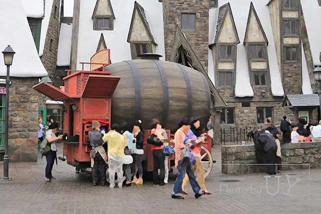 ハリーポッターエリアバタービールのフードカート