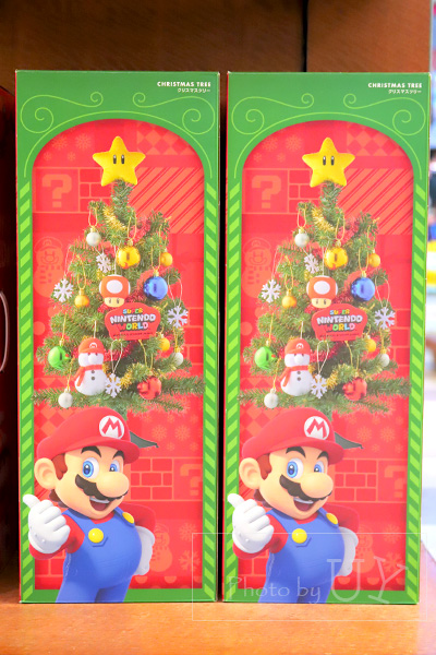 ニンテンドーワルド仕様のクリスマスツリー