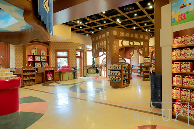 最大級のお菓子店カリフォルニアコンフェクショナリー