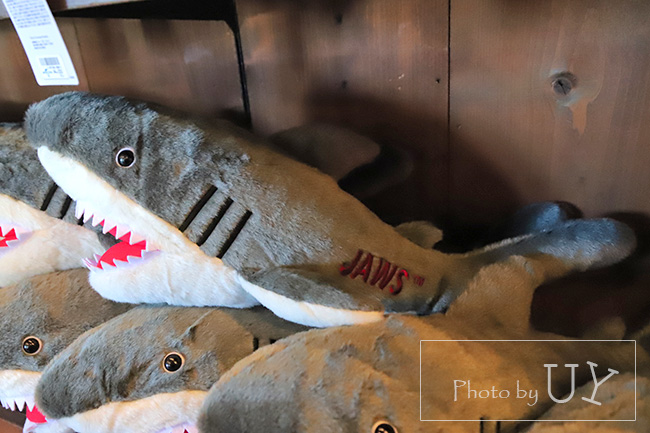 ジョーズのぬいぐるみ