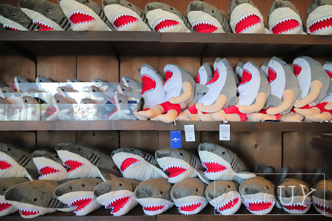 ジョーズのぬいぐるみ