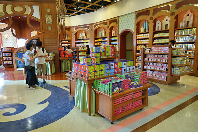 最大級のお菓子店カリフォルニアコンフェクショナリー