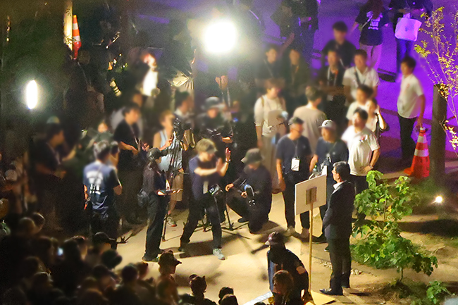 『ハミクマ』と万博の公式キャラクター『ミャクミャク』のコラボースージ