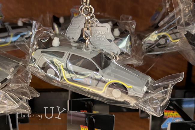 デロリアンキーホルダー