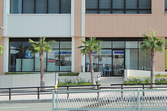 ホテル1階のローソン