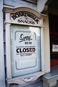 クローズしているレストラン