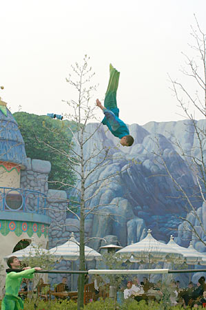 ユニバーサル・ドリーム・サーカス