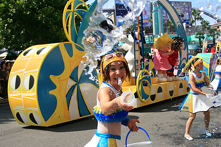 ウォーター・パレードでカメラの防水